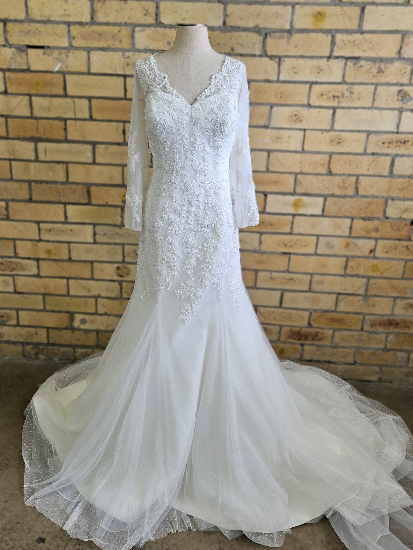 Cizzy Bridal Gown