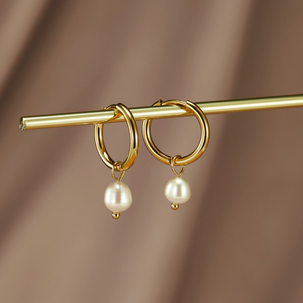 Pearl Bella Hoop Earrings
