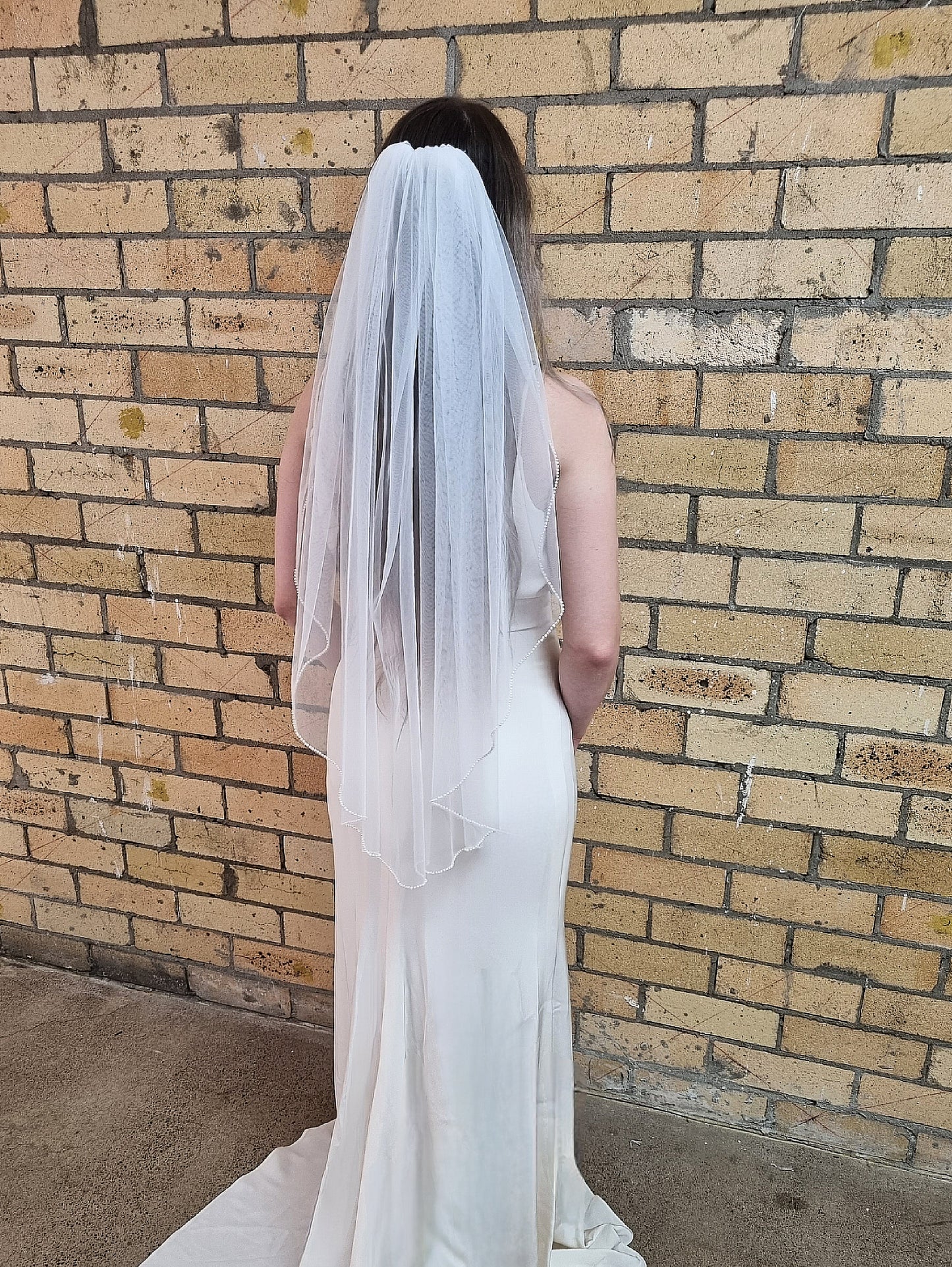 Short Beaded Edge Veil