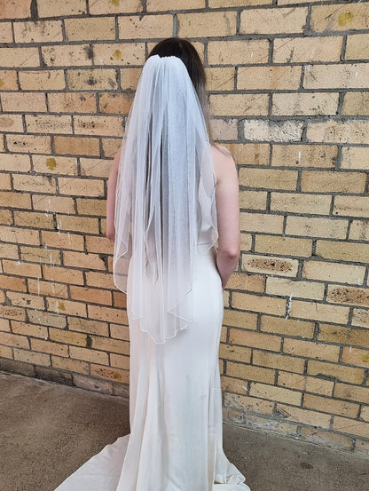 Short Beaded Edge Veil