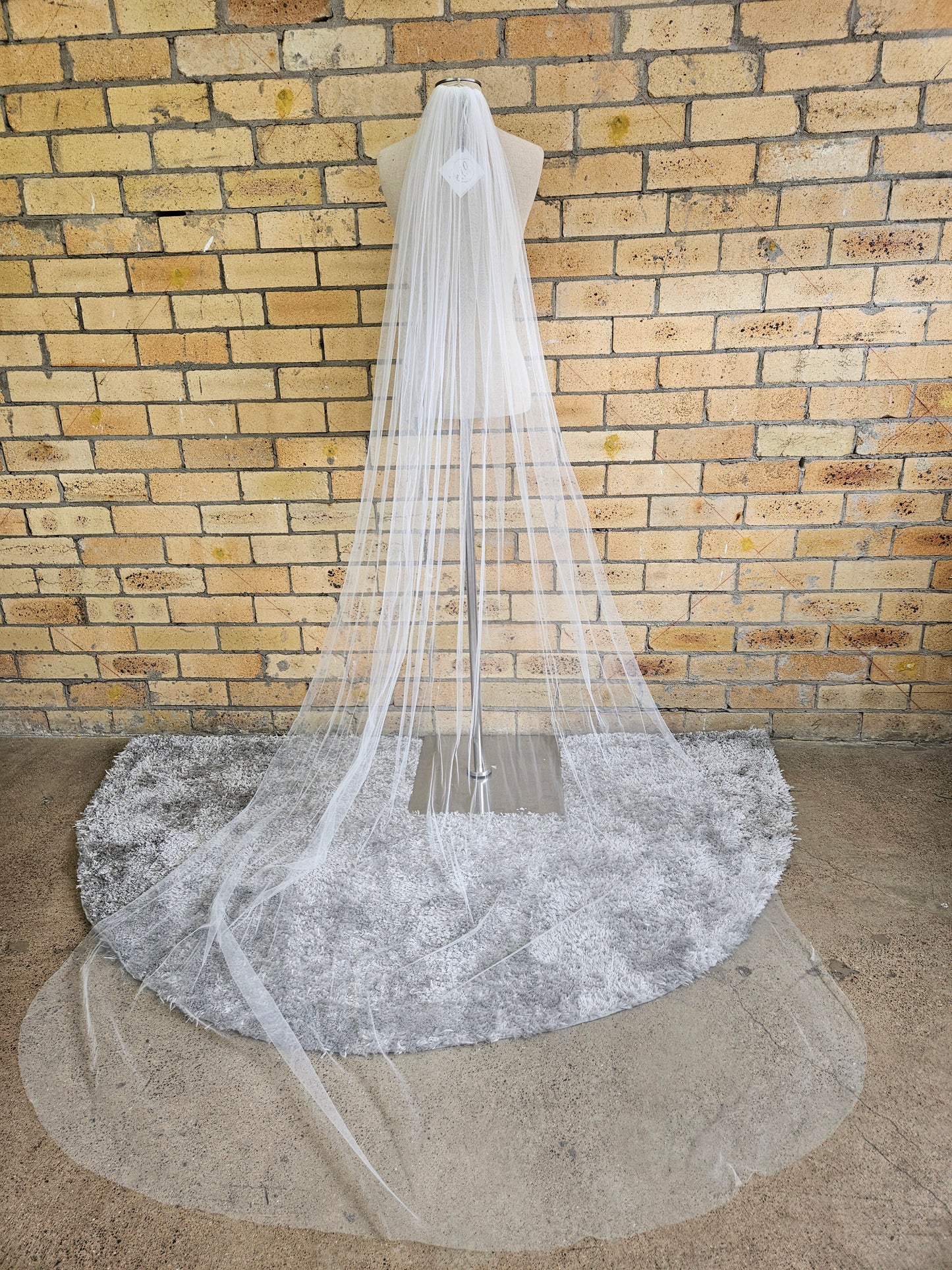 Long Classic Veil