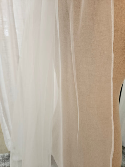 Long Seamed Edge Veil