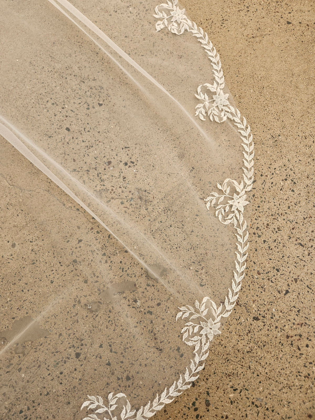 Leaf Lace Edge Veil