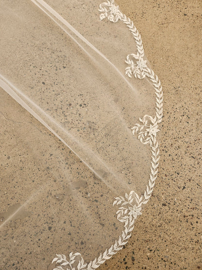 Leaf Lace Edge Veil