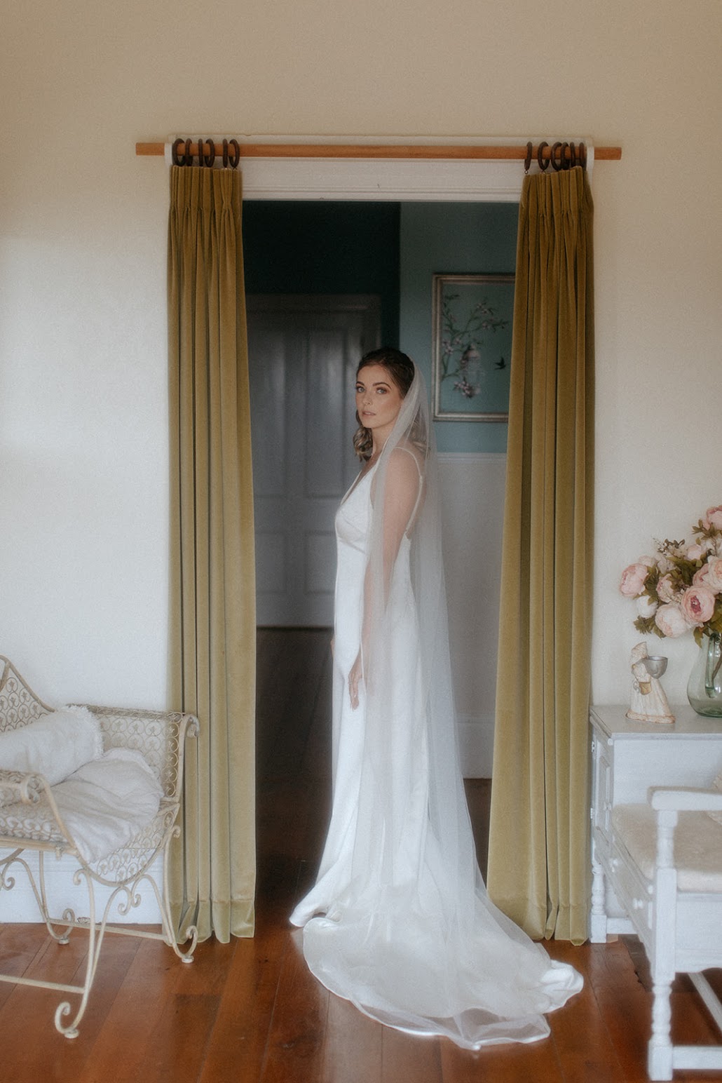 Long Satin Edge Veil